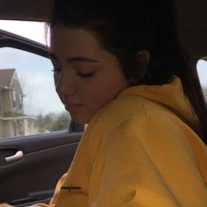 Meet your Posher, Emma